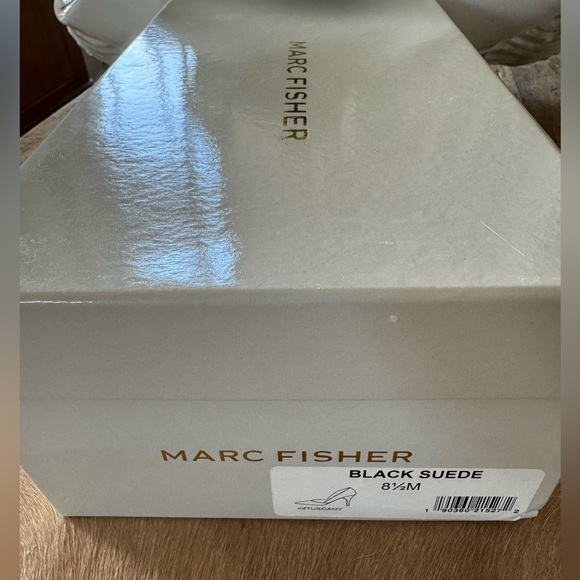 Marc Fisher Suede Heels 8 1/2 - Picture 4 of 16